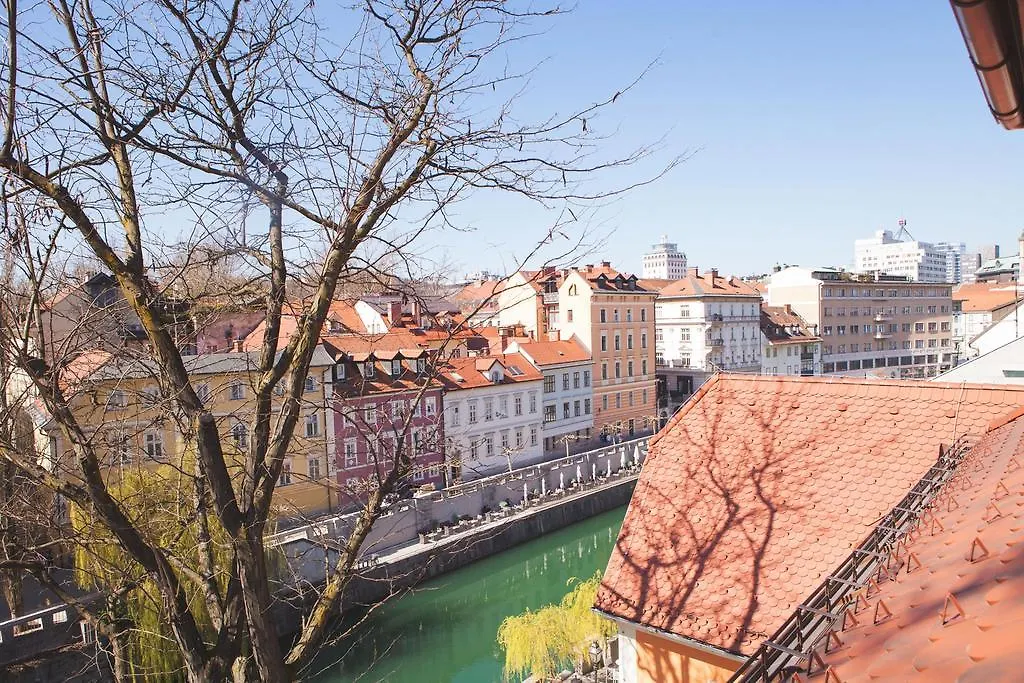 Julija&Robert'S Riverview Apartments And Rooms Ljubljana Séjour chez l'habitant